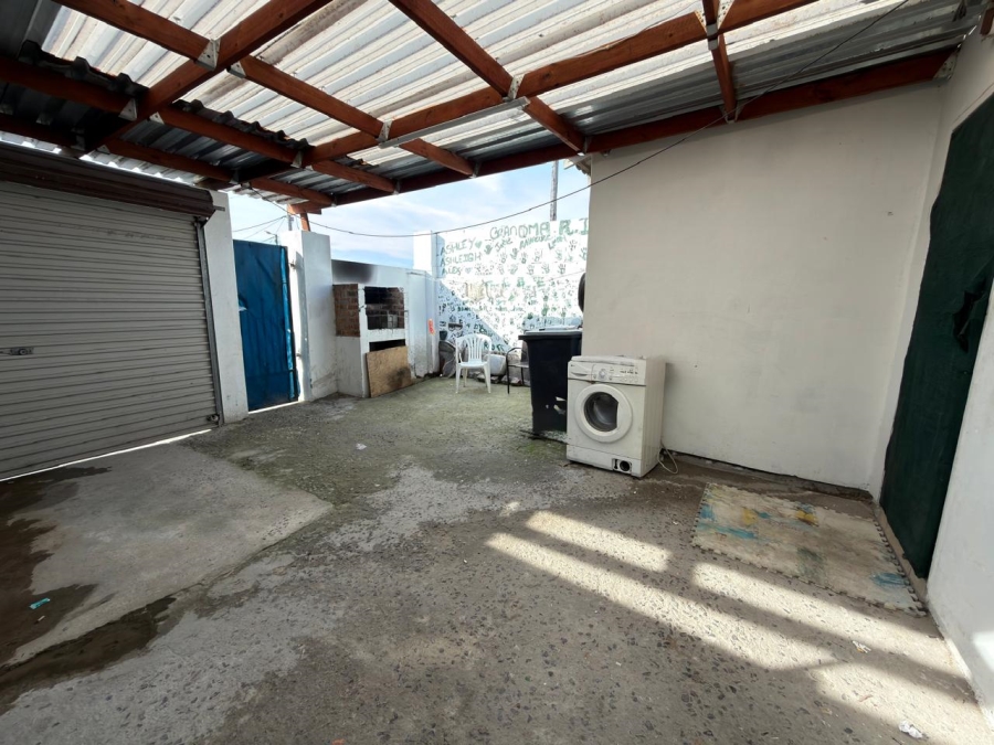 2 Bedroom Property for Sale in Delft Western Cape